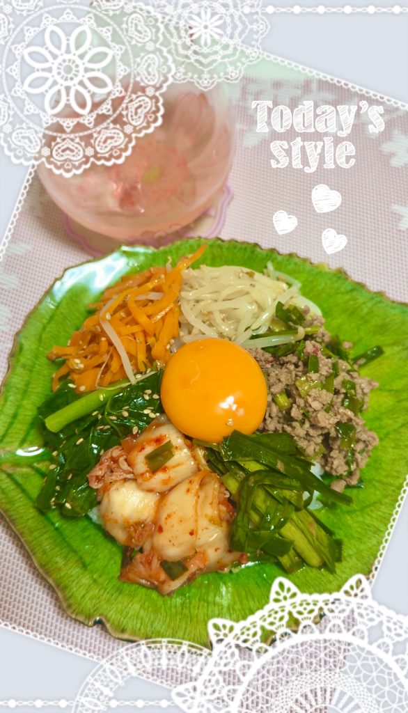 Stamina bibimbap rice bowl with Chinese chives