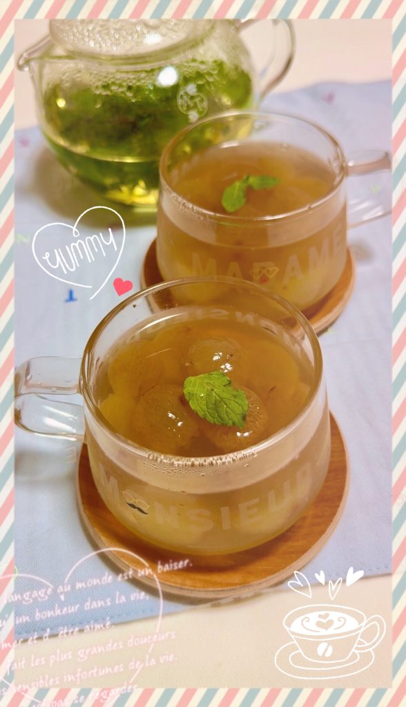 The grape white wine jelly is now ready.