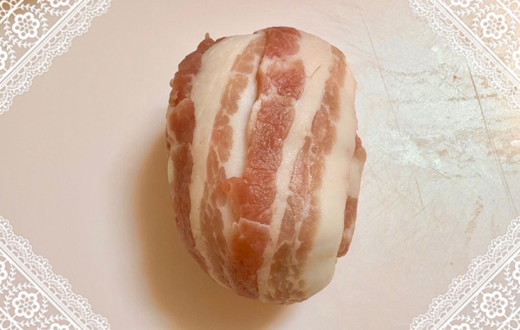 Perilla rice ball wrapped in meat
How to make 4
