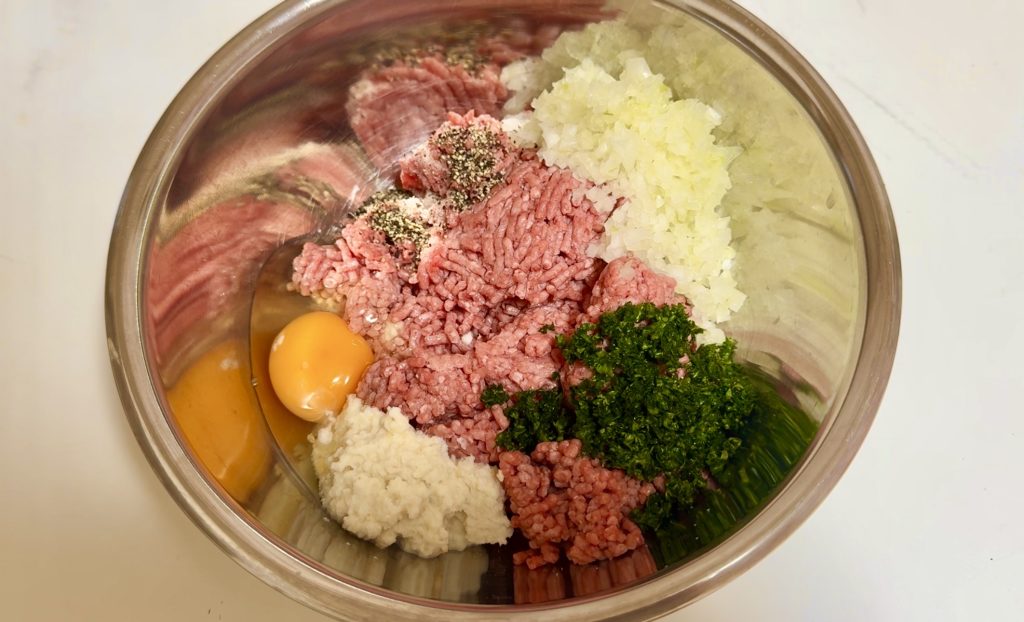 Oven-Baked Meatballs with Tomatoes How to make1