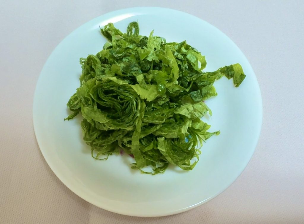Chilled Scallop Pasta with Shiso and Sesame  How to make2