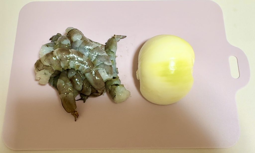 Pork and Shrimp Shumai Steamed in a Bamboo Steamer How to make 1