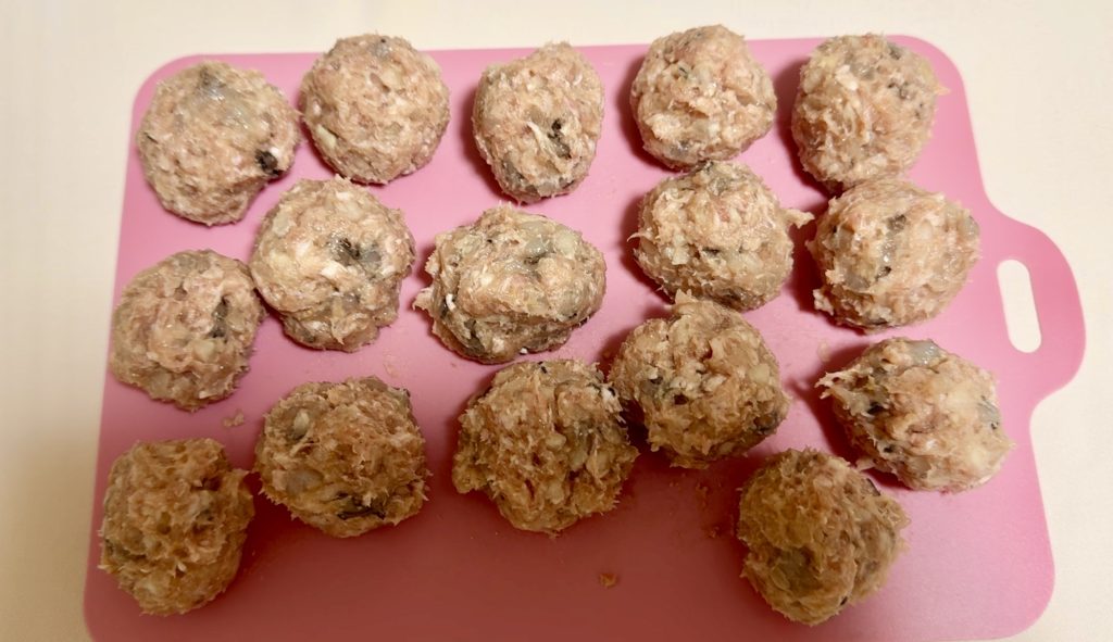 Pork and Shrimp Shumai Steamed in a Bamboo Steamer How to make 6