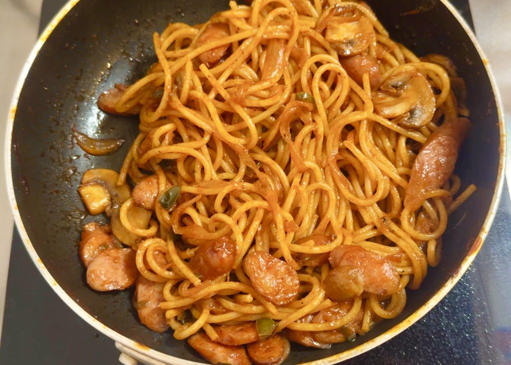 Sausage-Loaded Napolitan (Japanese Ketchup Pasta) How to make 7